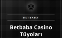 Betbaba casino tüyoları ile kazanan bir oyuncu masada oturuyor